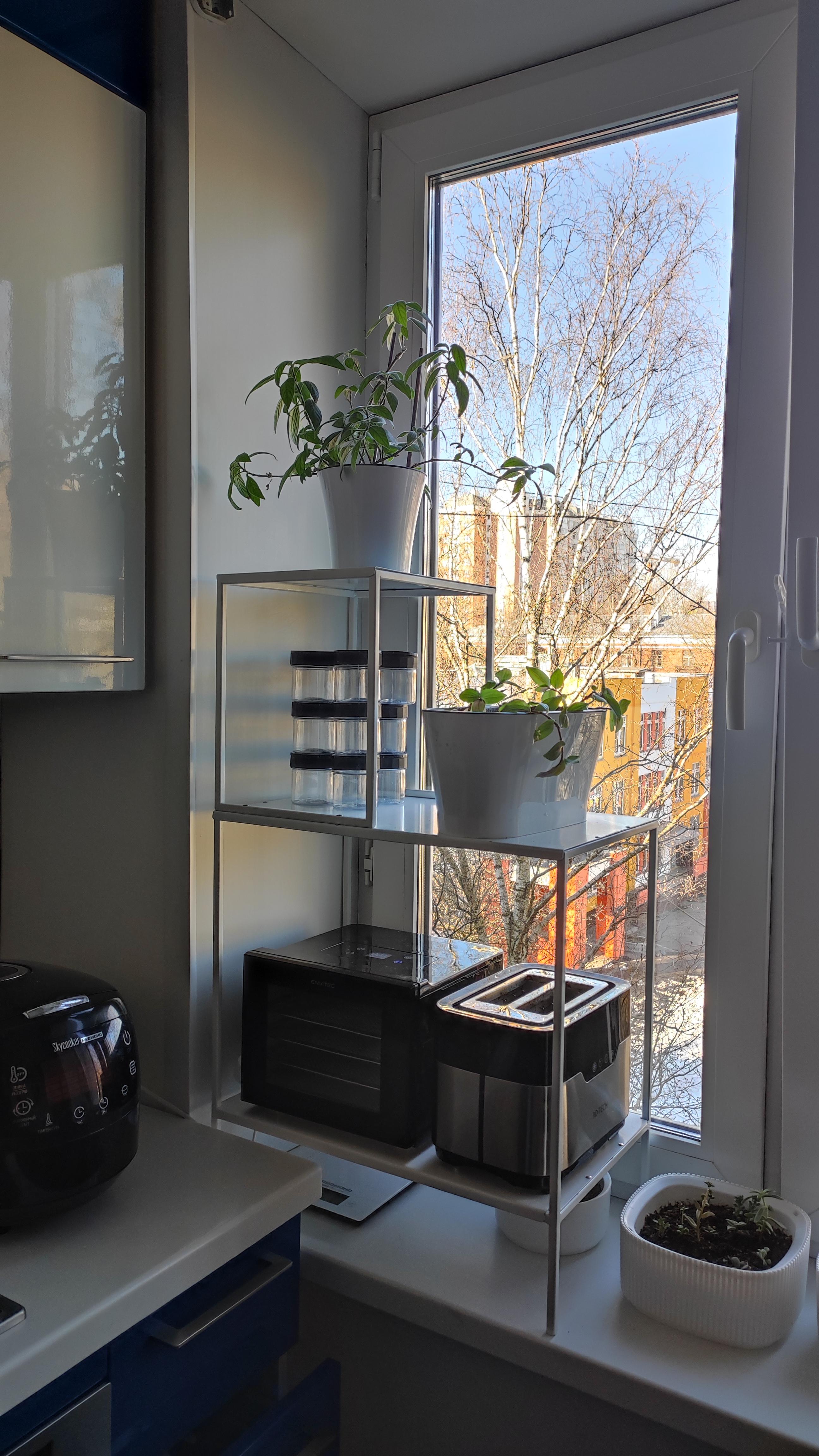 Подставка под цветы